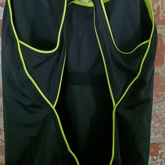 Woman's Nike Size Medium Swimsuit - Picture 4 of 6